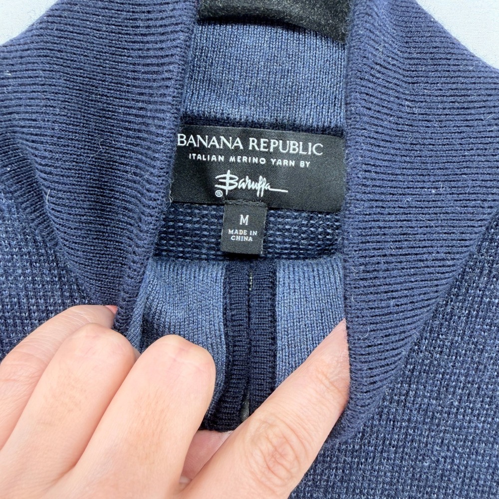 Banana Republic Mens Italian Merino Baruffa Quarter Zip Sweater Navy Blue Medium - Picture 2 of 3